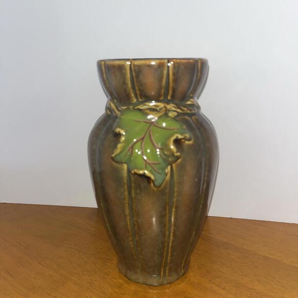 Studio Pottery Flower Vase b+B Rope and Leaf Design‎ Vintage 6.5"Tall x 4.75" W - Picture 1 of 8